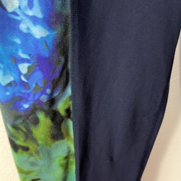Athleta Chaturanga Bloom Floral Tight Women's M High Inseam 28" Key Pocket - Picture 11 of 16